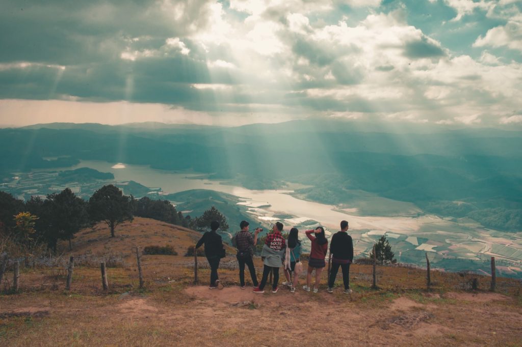 Beneficios de salir con amigos