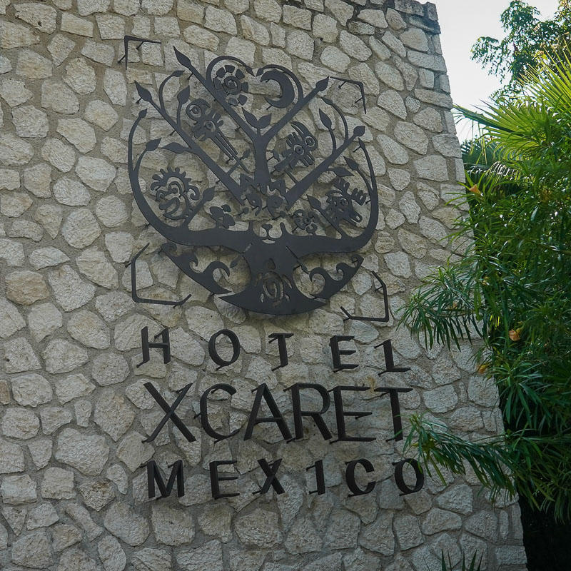 Signo del Hotel Xcaret
