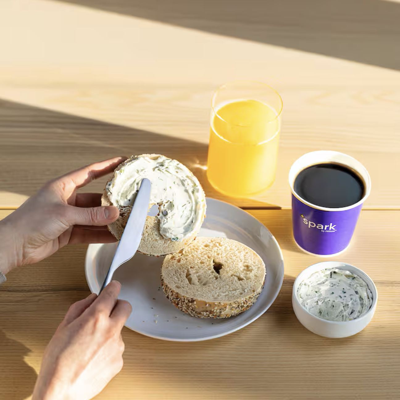 Bagel de desayuno con chispa