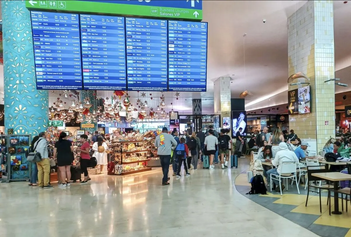 Hall del aeropuerto de cancun