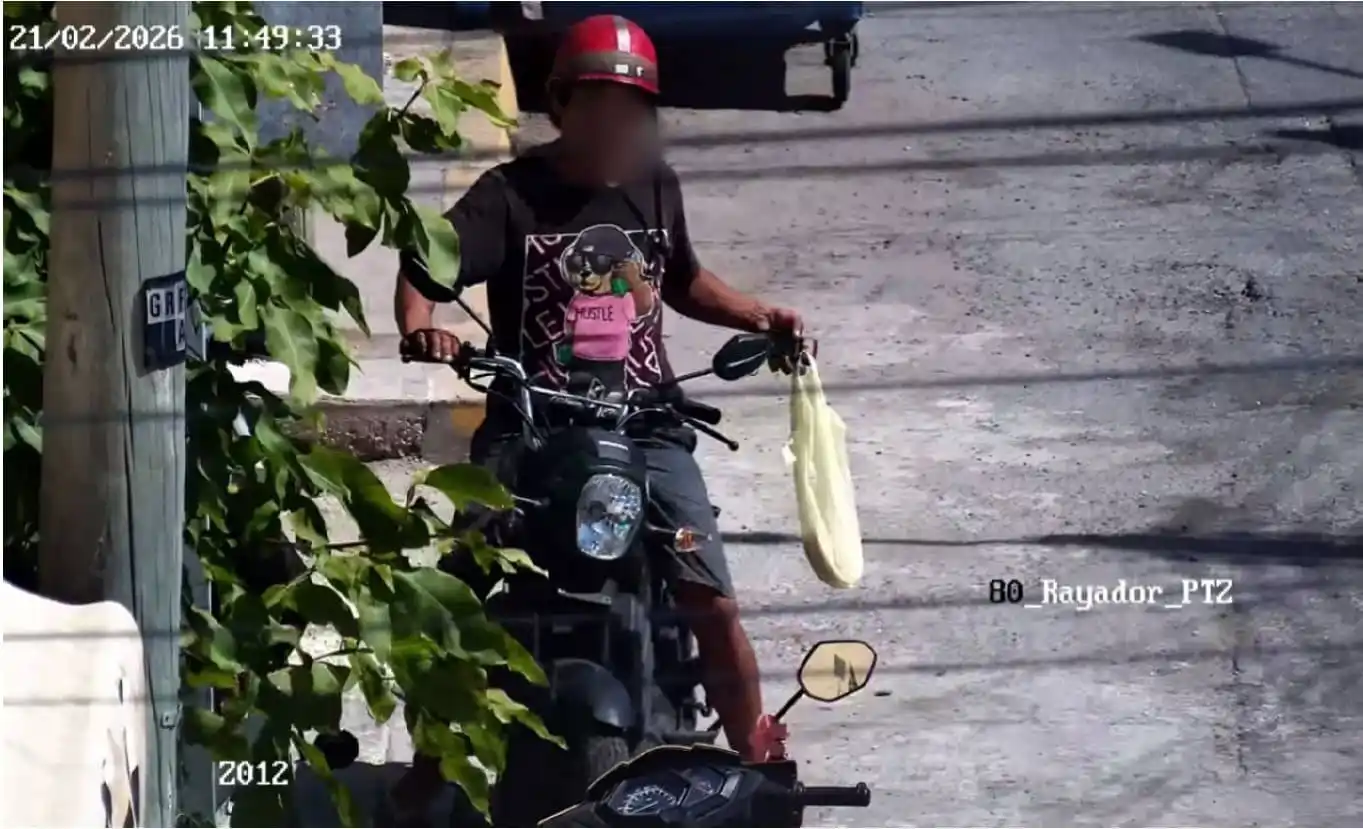 Par de ladrones de baterías de carritos de golf arrestados por policía de Isla Mujeres