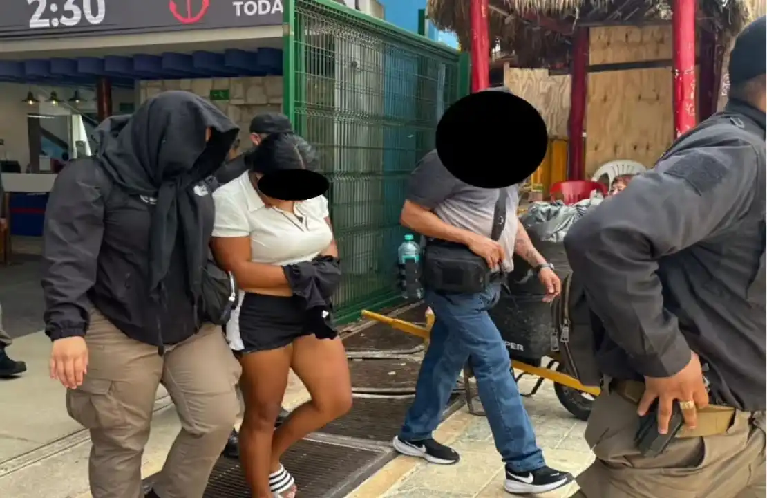 Policía federal escolta a mujer de Cozumel a Cancún para investigación sobre vínculos con el CJNG