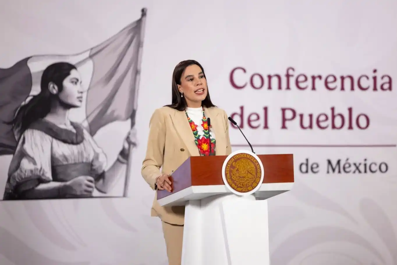 Funcionarios dicen que 'México está de moda' al anunciar un aumento del 10 por ciento en turistas internacionales