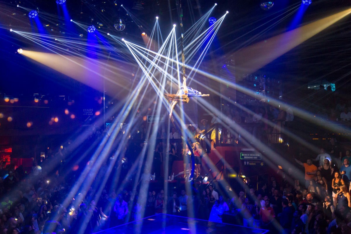 Cinco lugares de vida nocturna para visitar en Cancún este año si te gusta la fiesta