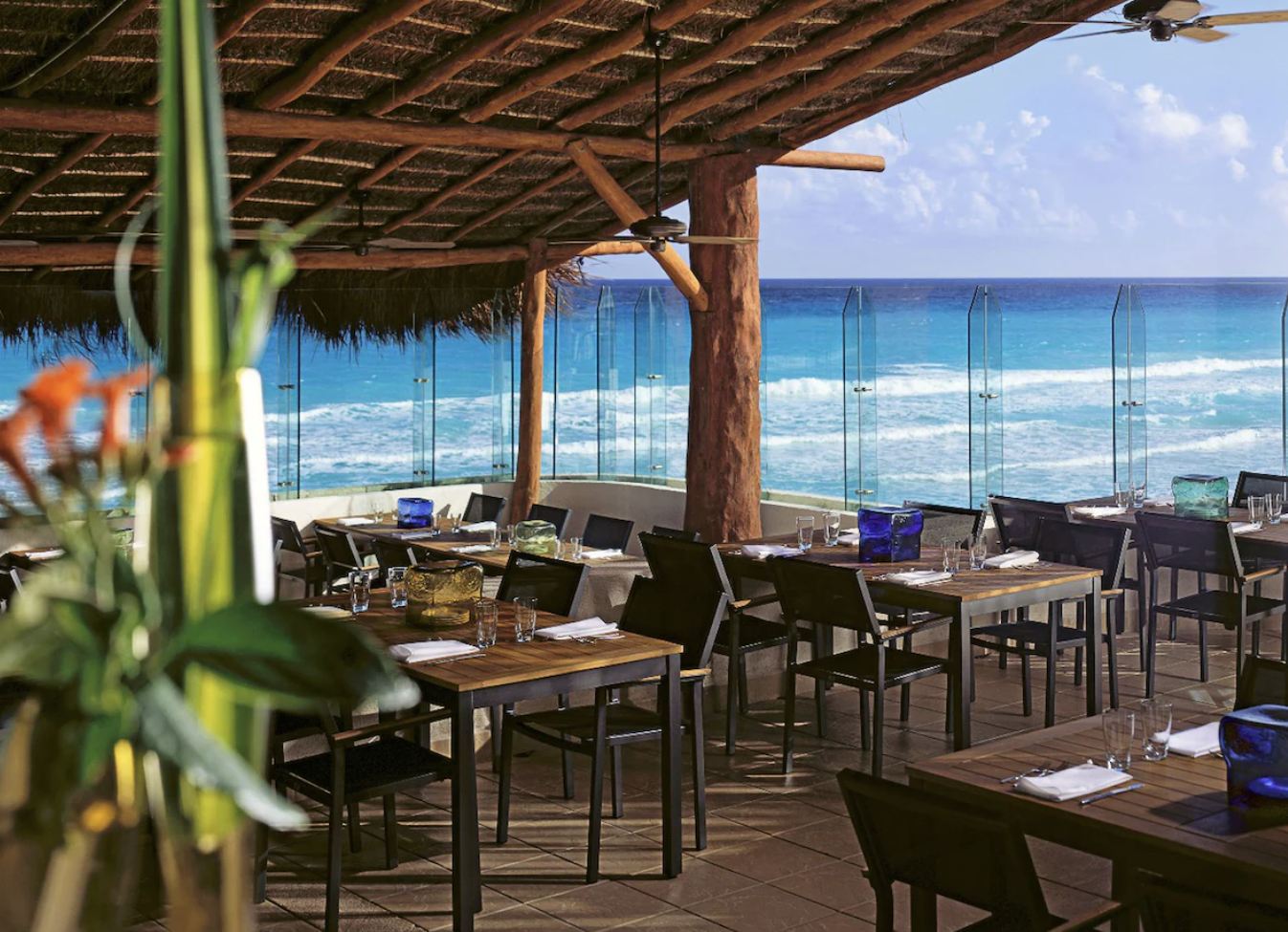 Comedor frente al mar