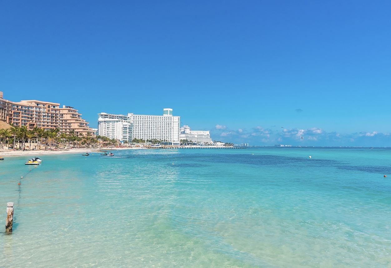 Playa De Cancún En Mayo