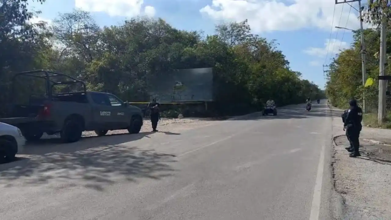 Ciclista sigue el mal olor de restos humanos en bolsas en las afueras de Tulum