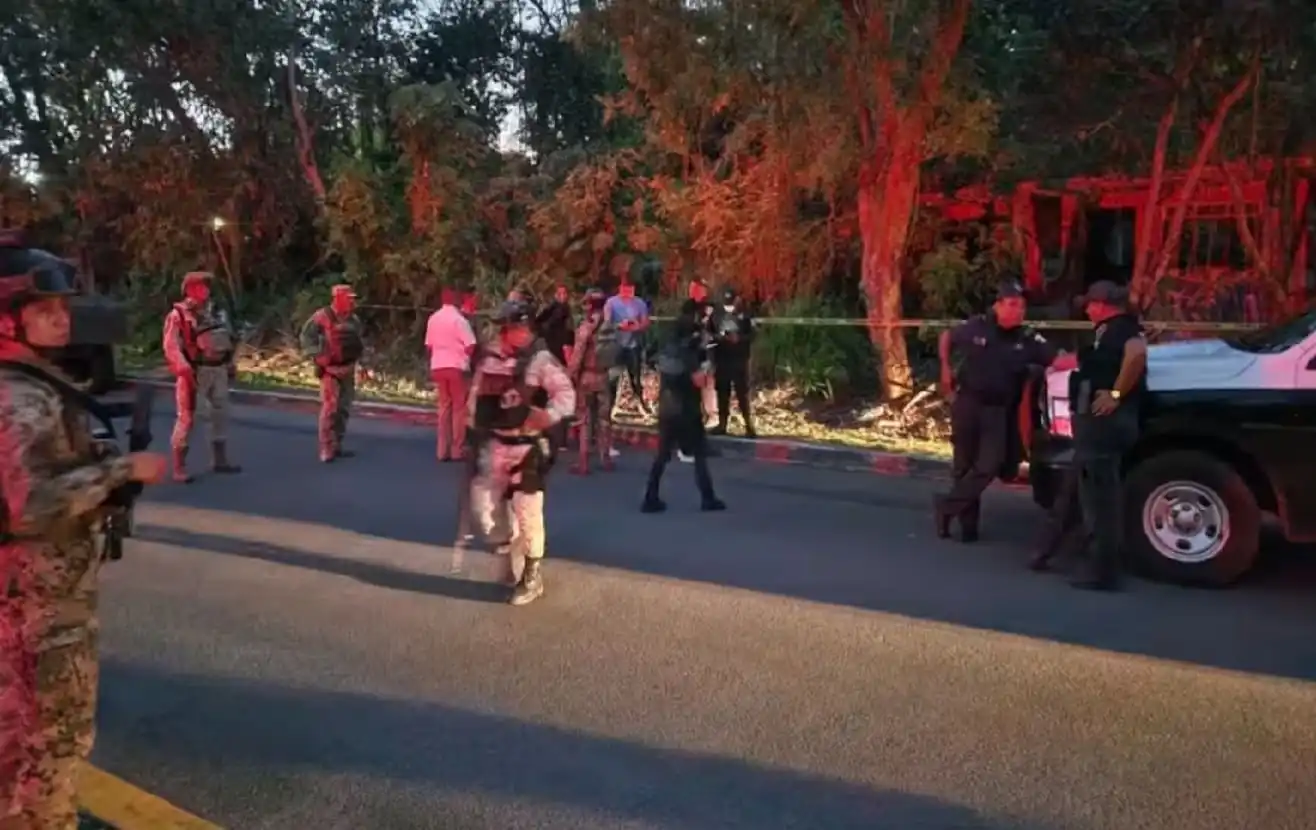 FGE confirma cuerpo encontrado bajo escombros es de indigente local