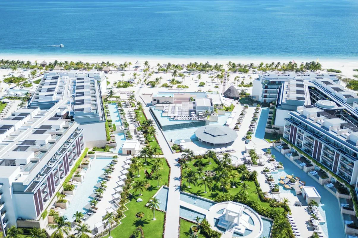 Costa Mujer Resort