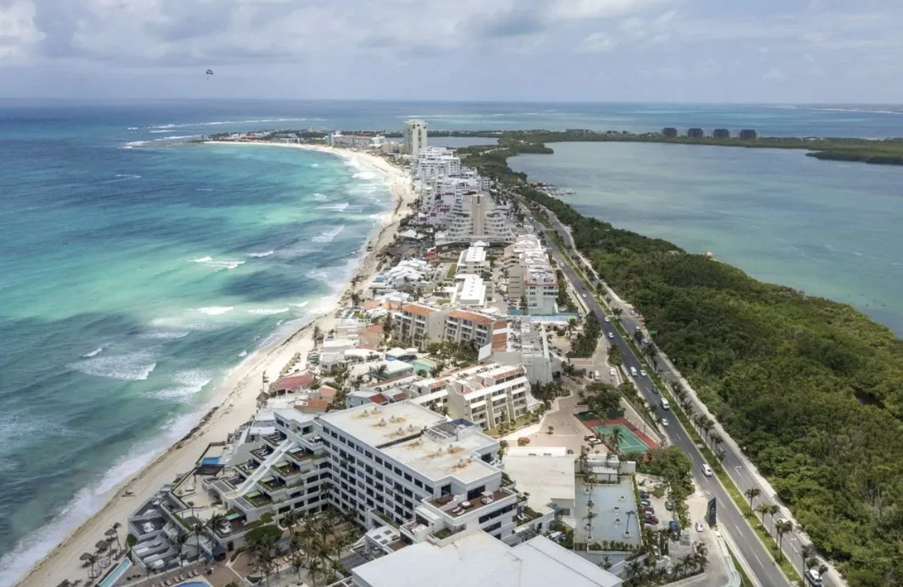 Puente Nichupté que reducirá tiempos de traslado al aeropuerto de Cancún inaugurará el próximo mes