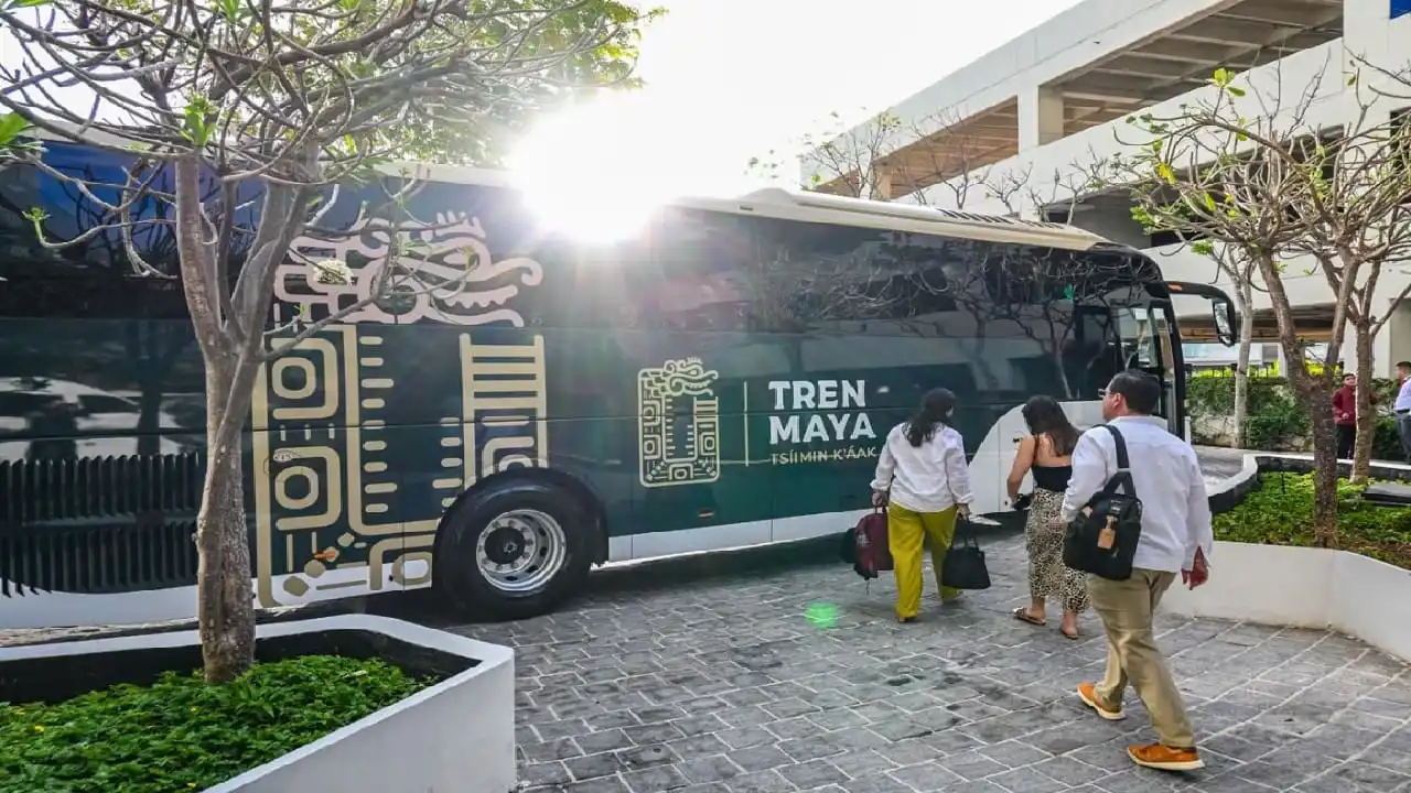 CGC anuncia reanudación de la ruta Cancún-Playa del Carmen Tren Maya con el servicio de autobuses Conecta