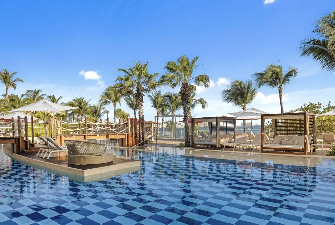 Amare Cancún Piscina
