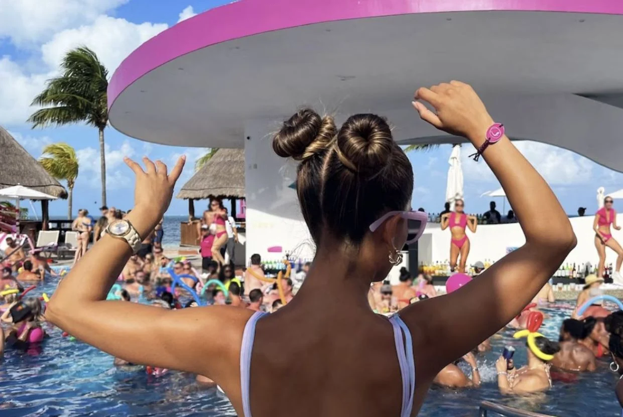 El resort más controvertido de Cancún celebra 20 años