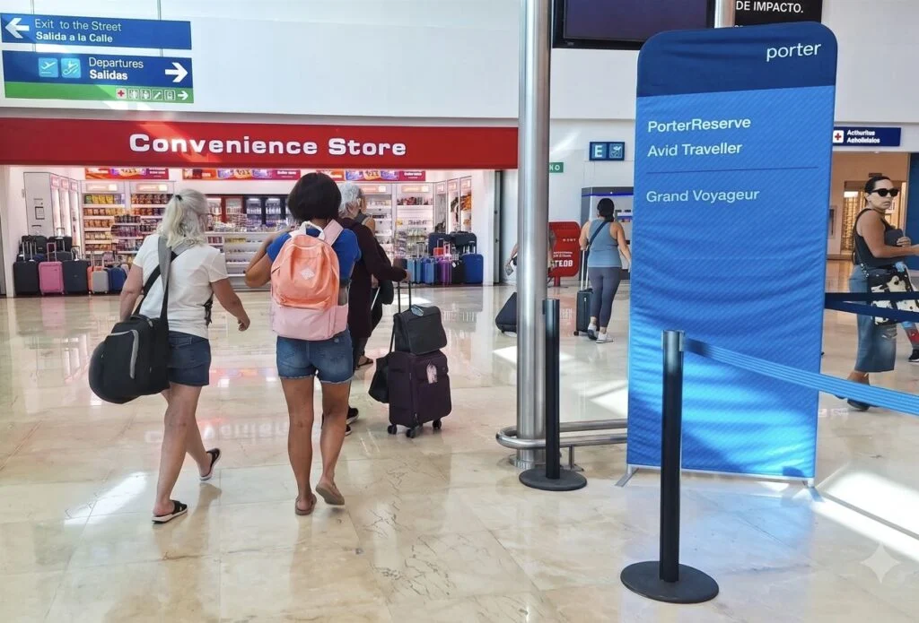 5 cosas que probablemente olvidaste empacar para tu viaje a Cancún en 2026