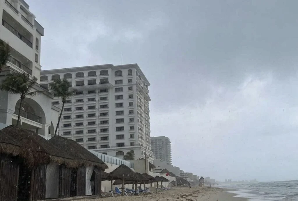 Esto es lo que realmente sucede si un huracán azota su resort en Cancún