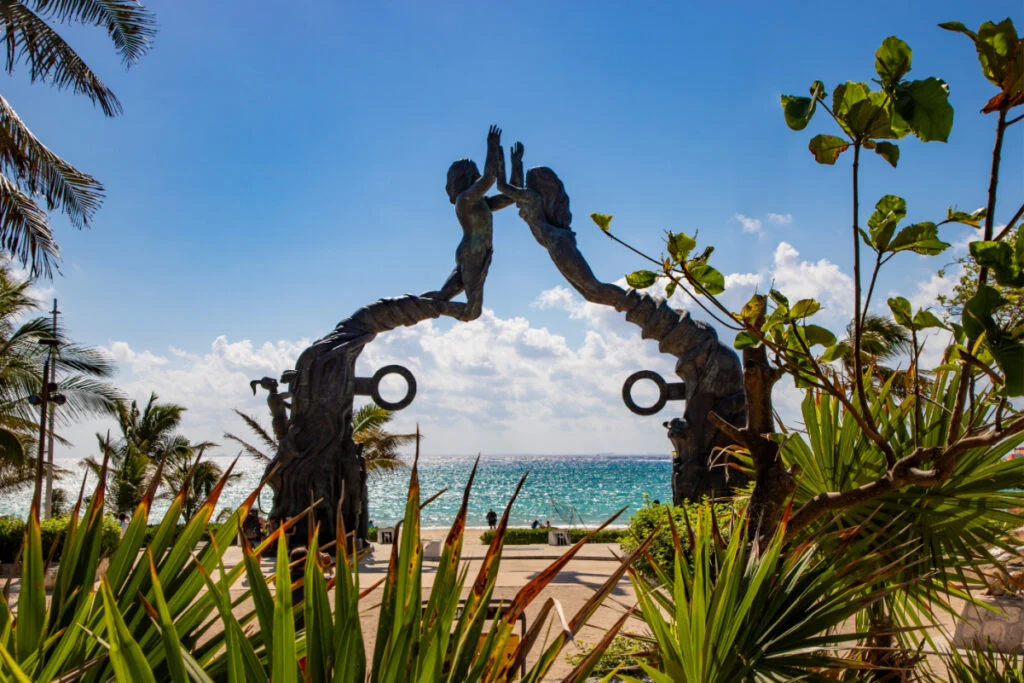 Vista desde el Portal Maya en Playa del Carmen, México, en Semana Santa.