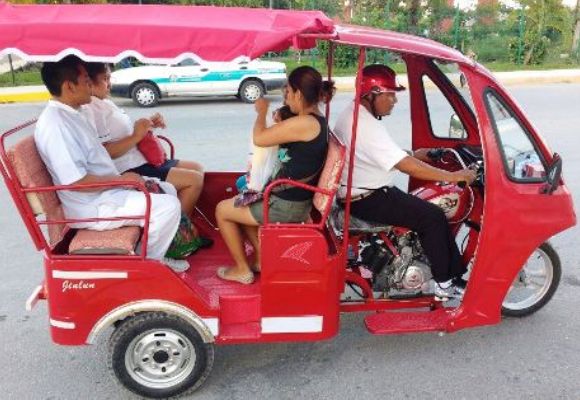 mototaxis en Puerto Aventuras