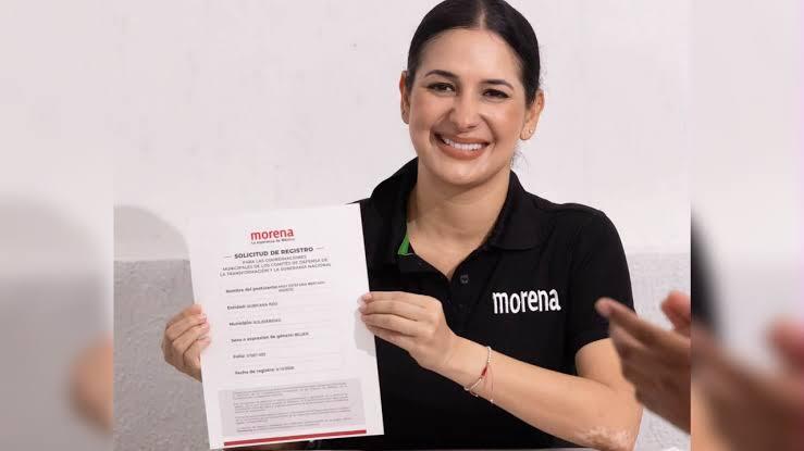 Estefanía Mercado se registra en Morena