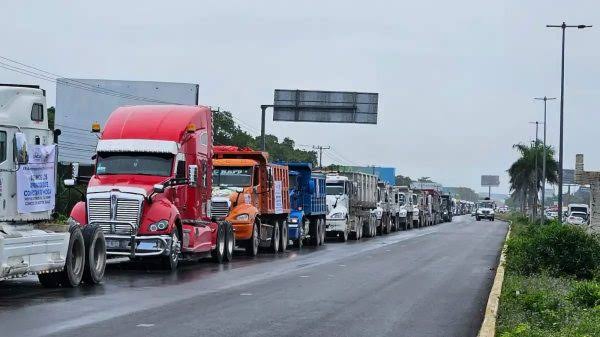 protesta de transportistas en Chetumal